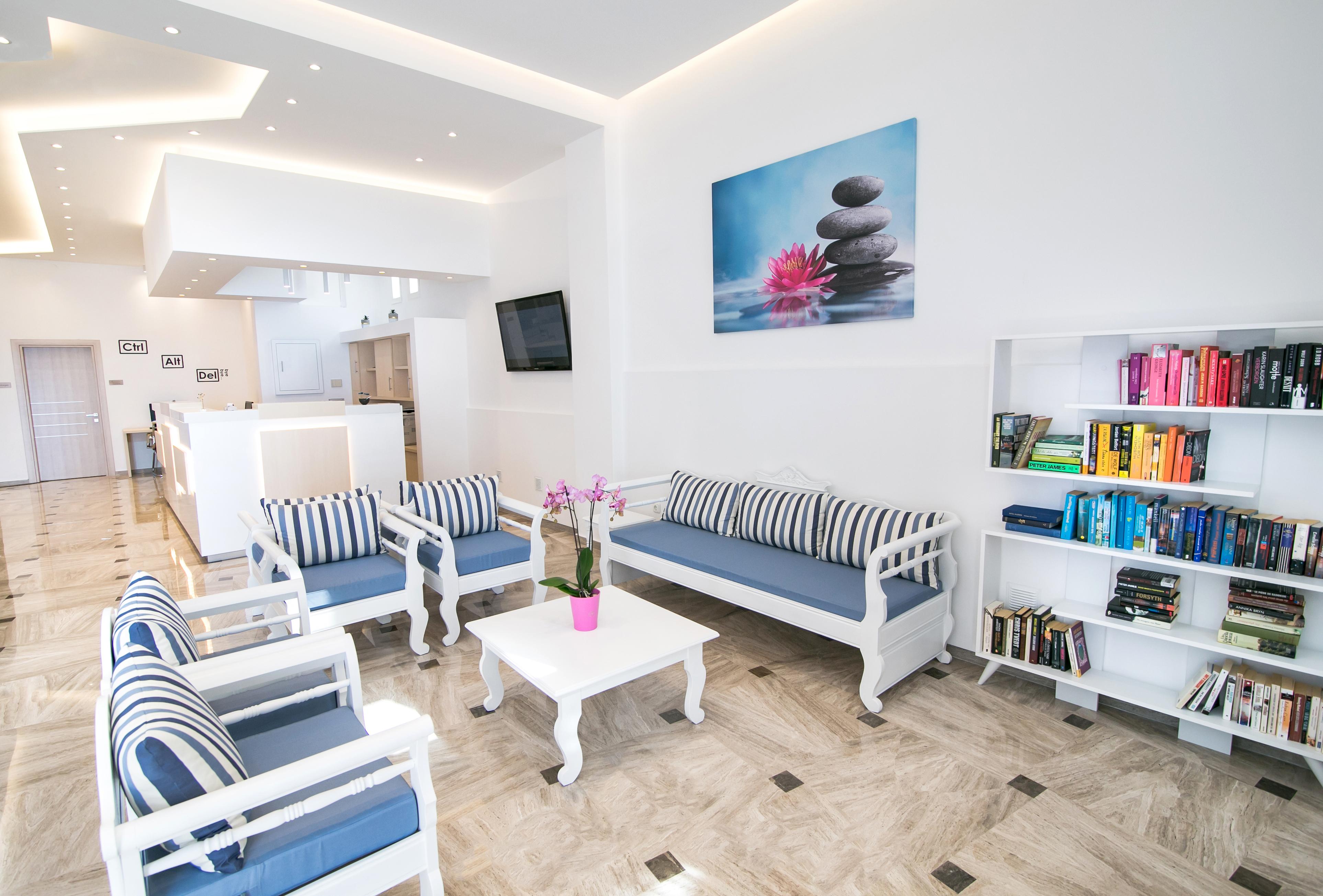 Hotel Sunshine Kamári エクステリア 写真